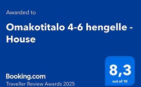 Omakotitalo 4-6 hengelle - House